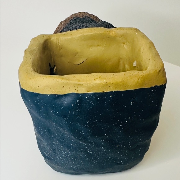 Resin Folk Art Rustic Primitive Red and Blue Santa Candle Holder Holiday Decor - Picture 6 of 10